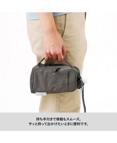 モッテル(MOTTERU)クーラーボトルホルダーサコッシュ/持ち手付きで移動もスムーズ。サッと持って出かけたいときに便利です。