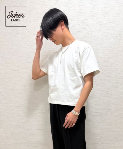 JOKER LABEL(ジョーカーラベル)ハイグレードコットンクロップドTシャツ/男性でも幅広いスタイリングが可能｜モデル着用：WH ホワイト
