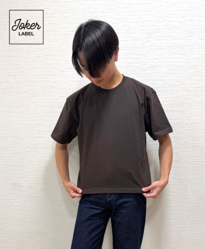 JOKER LABEL(ジョーカーラベル)ハイグレードコットンクロップドTシャツ/モデル着用：DB ダークチャコール