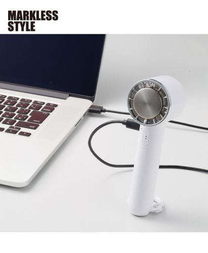 マークレススタイル(MARKLESS STYLE)冷却プレートカラビナUSBハンディファン/本体は充電式で、入力ポートはType-C仕様