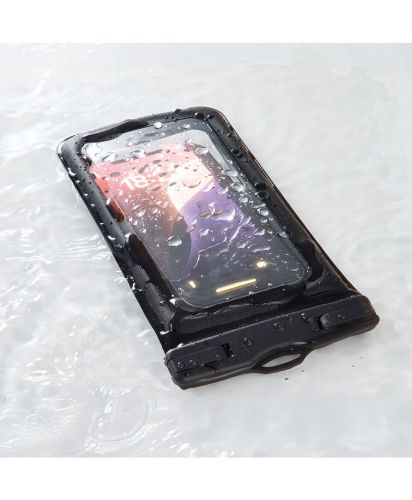 マークレススタイル(MARKLESS STYLE)水に浮くモバイルウォータープルーフポーチ/6.7インチのスマートフォンに対応した、 水に落ちてもポーチが浮くフロート設計。