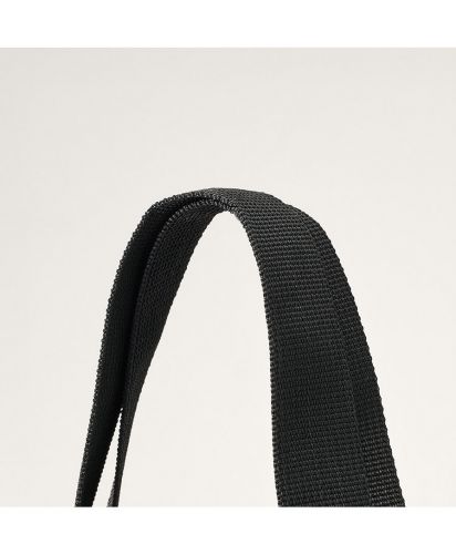 マークレススタイル(MARKLESS STYLE)ノートPCが入れられるファスナートート/しっかりとした厚みのあるハンドルで、通勤や営業など日常使いでも持ちやすい耐久性のある仕上がり