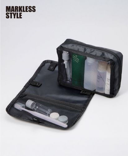 マークレススタイル(MARKLESS STYLE)ベーシックハンギングポーチ/メッシュポケットと仕切り付き設計で、洗面用具や化粧品を用途別に整理できるトラベルポーチ。