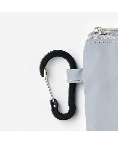 マークレススタイル(MARKLESS STYLE)リフレクターポーチ/カラビナ付き