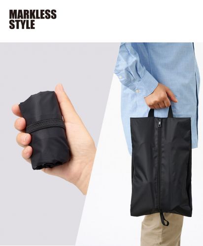 マークレススタイル(MARKLESS STYLE)コンパクトになるシューズケース/軽量素材でコンパクトに収納でき、旅行やジム用の靴入れに最適なブラックカラーのシューズバッグ。