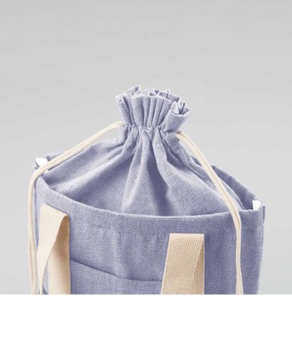 シャンブリック保冷巾着ライントート/巾着タイプのランチバックはギリギリまで物を入れられるのが特徴
