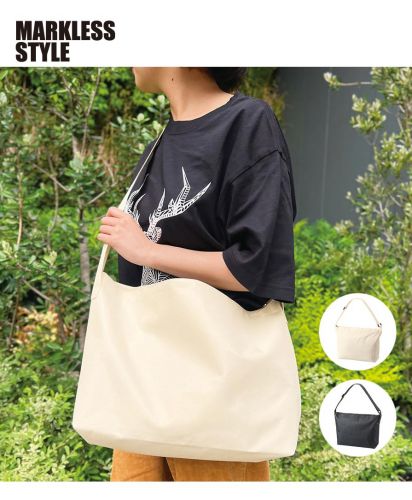マークレススタイル(MARKLESS STYLE)アジャスター付ファスナーショルダーバッグ/2色展開