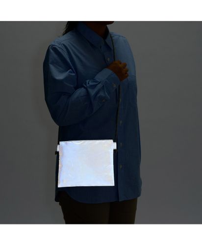 マークレススタイル(MARKLESS STYLE)リフレクターサコッシュ/暗闇で光るリフレクター生地