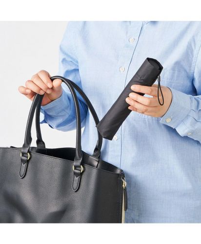 マークレススタイル(MARKLESS STYLE)スリムUV折りたたみ傘（軽量タイプ）/バッグのスペースを気にせず収納できるスリム設計