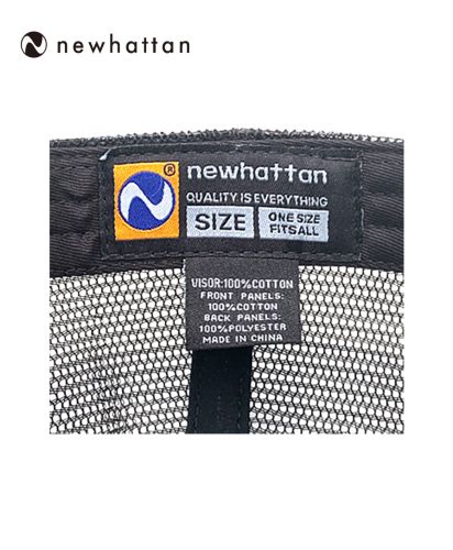 NEWHATTAN(ニューハッタン)コットンメッシュキャップ/ブランドタグ拡大:ONE SIZE FITS ALL表記と素材構成が記載された品質表示ラベル