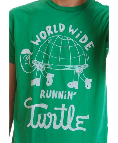 メンズ”RUNNING TURTLE”グラフィック柄プリントTシャツ/WG