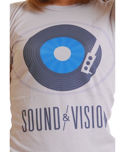 レディース"Sound＆Vision"グラフィック柄プリントTシャツ/VS