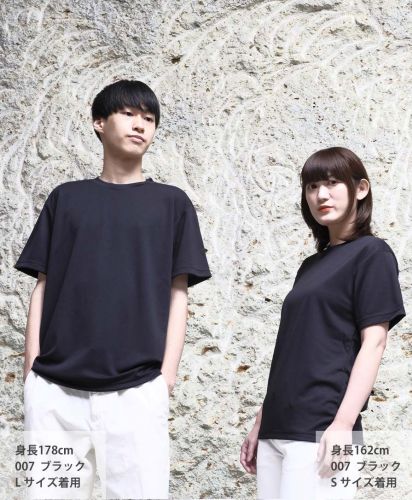 ポリエステルTシャツ/モデル左178cmLサイズ着用、右162㎝Sサイズ着用