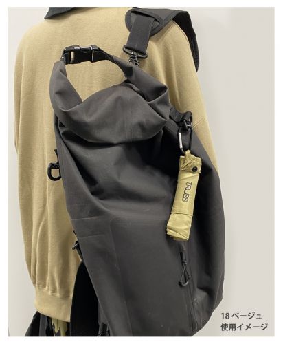 リップシングルピクニックシート/ カラナビ付きでバッグにかけて使用できます